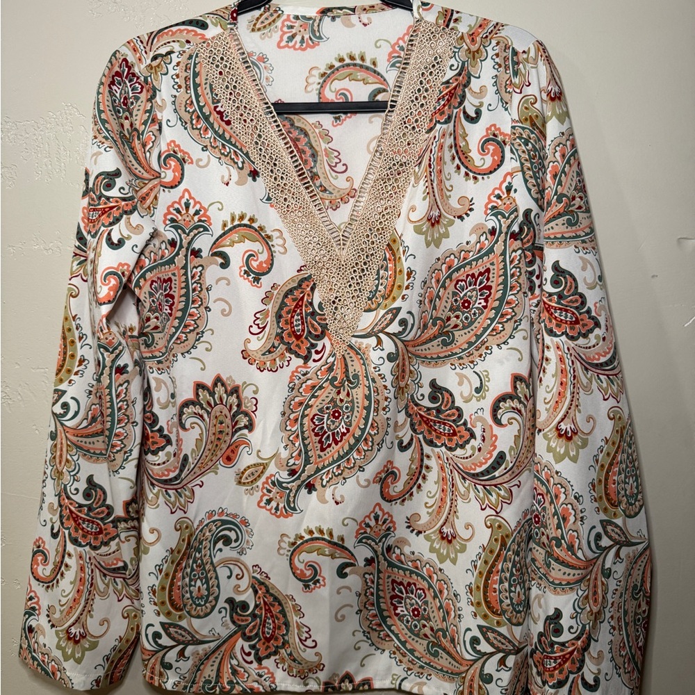 SHEIN Multicolor Paisley Lace V-Neck Blouse